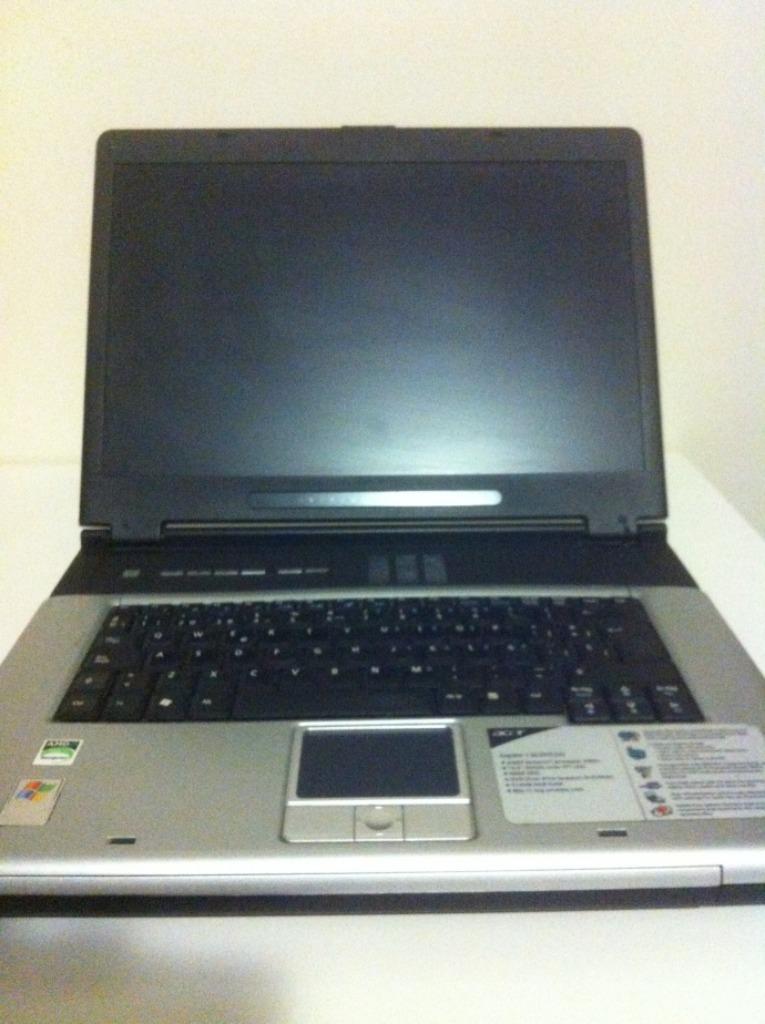 Acer Aspire 1363WLMi-laptop, Computers en Software, Desktop Pc's, Ophalen of Verzenden, Zo goed als nieuw, Acer