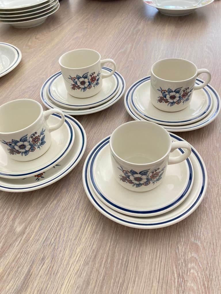 Set 4Thee tassen  ALPINE ROSE BOWL Staffordshire Engeland ., Ophalen of Verzenden