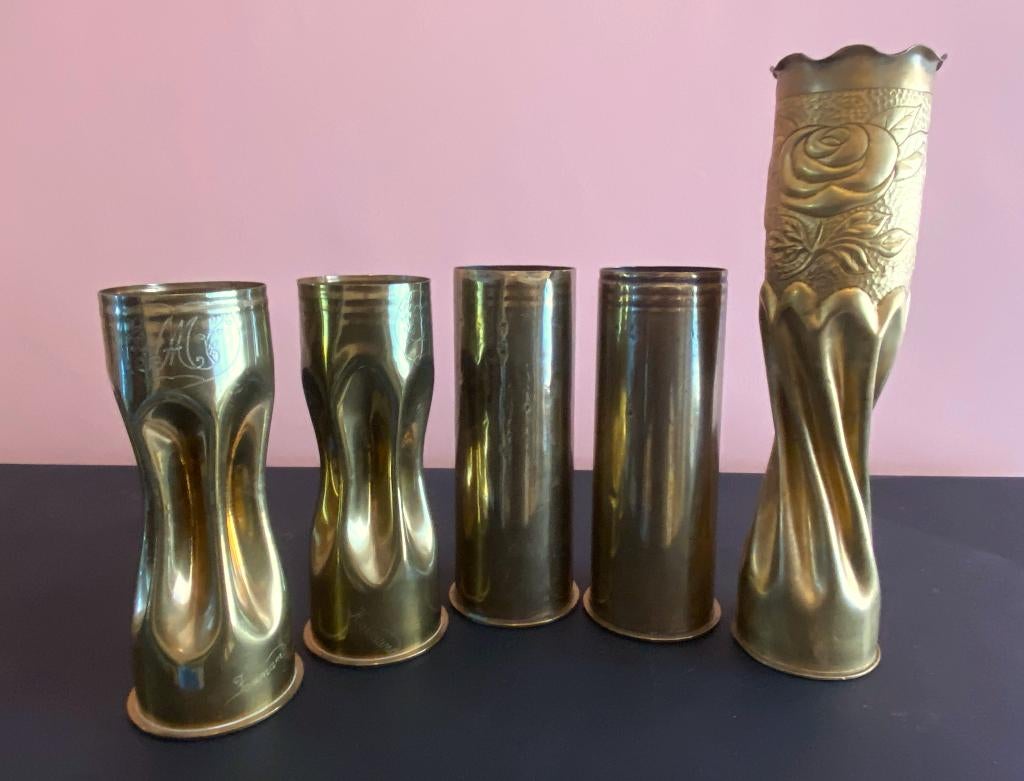 5 douilles d'obus d'artillerie de la Première Guerre., Enlèvement