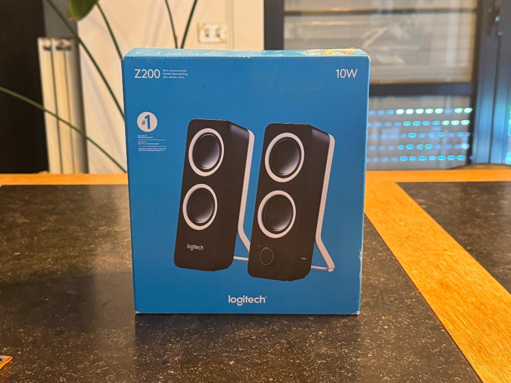 Logitech Z200 Speakers – Nieuw in doos, Computers en Software, Pc speakers, Ophalen of Verzenden, Nieuw, Logitech