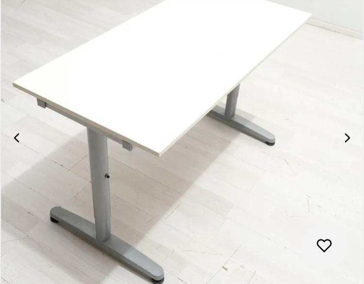 Bureau IKEA + ladenkastje, Enlèvement, Comme neuf