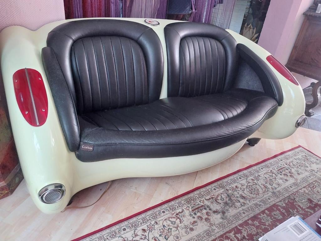 Superbe fauteuil "Corvette" avec éclairage  et cuir Corbin, Comme neuf