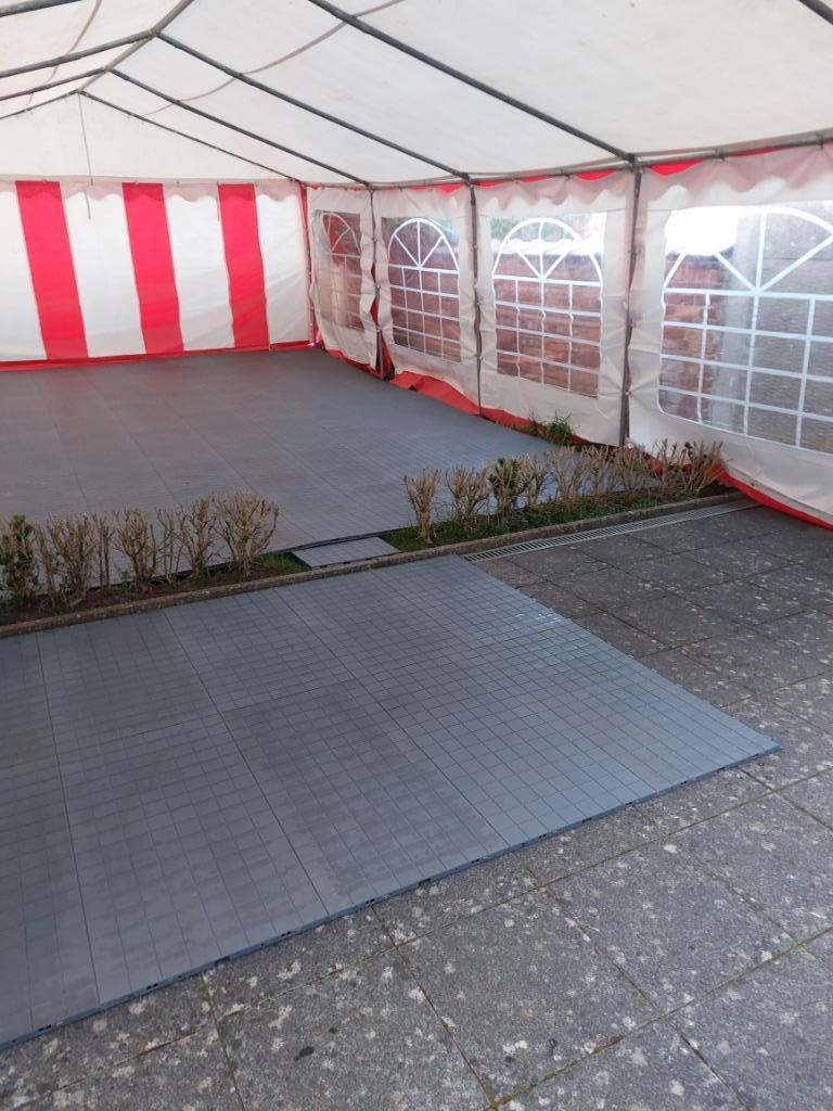 Plancher de tente en plastique À LOUER, Enlèvement ou Envoi, Comme neuf