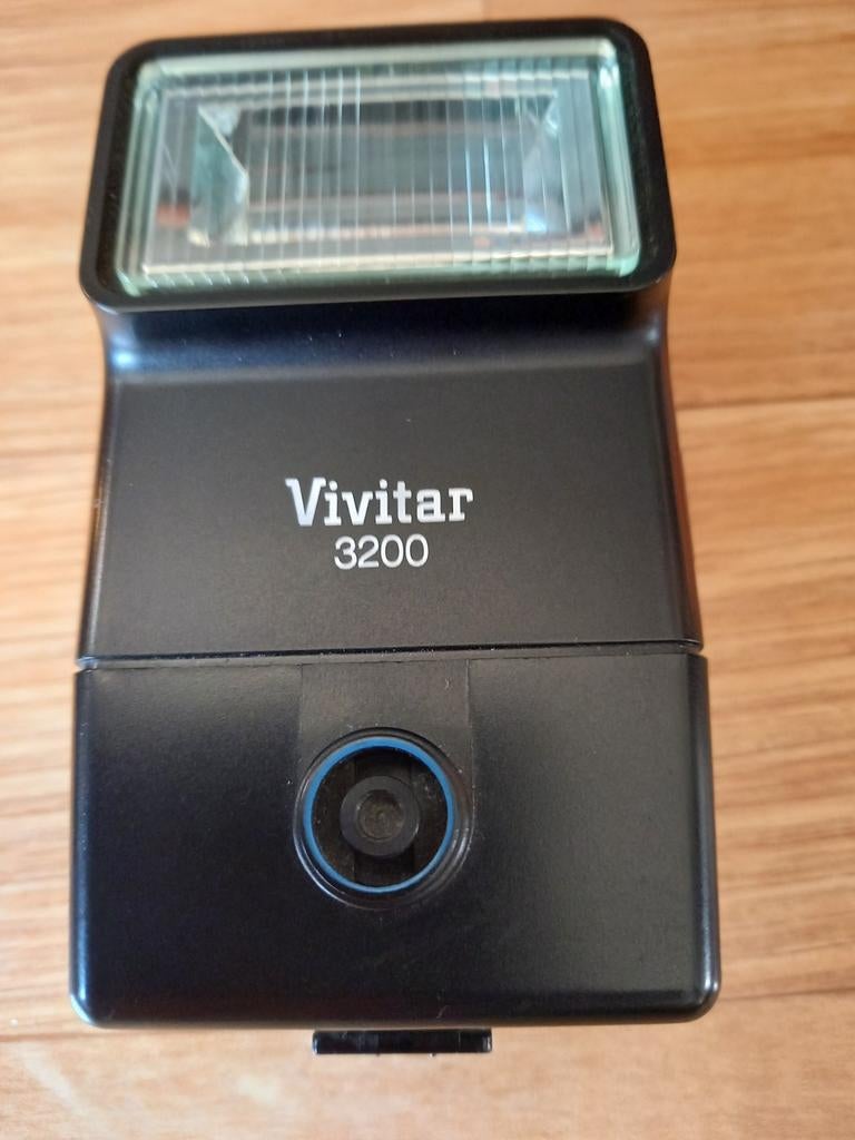 WORDT ER NOG GEFLITS ?, Audio, Tv en Foto, Foto | Flitsers, Ophalen of Verzenden, Zo goed als nieuw