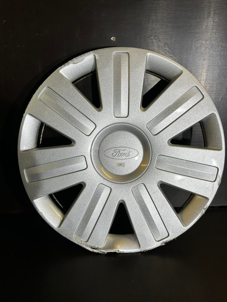 1 enjoliveur Ford fiesta 14", Autos : Divers, Enjoliveurs, Enlèvement ou Envoi, Utilisé