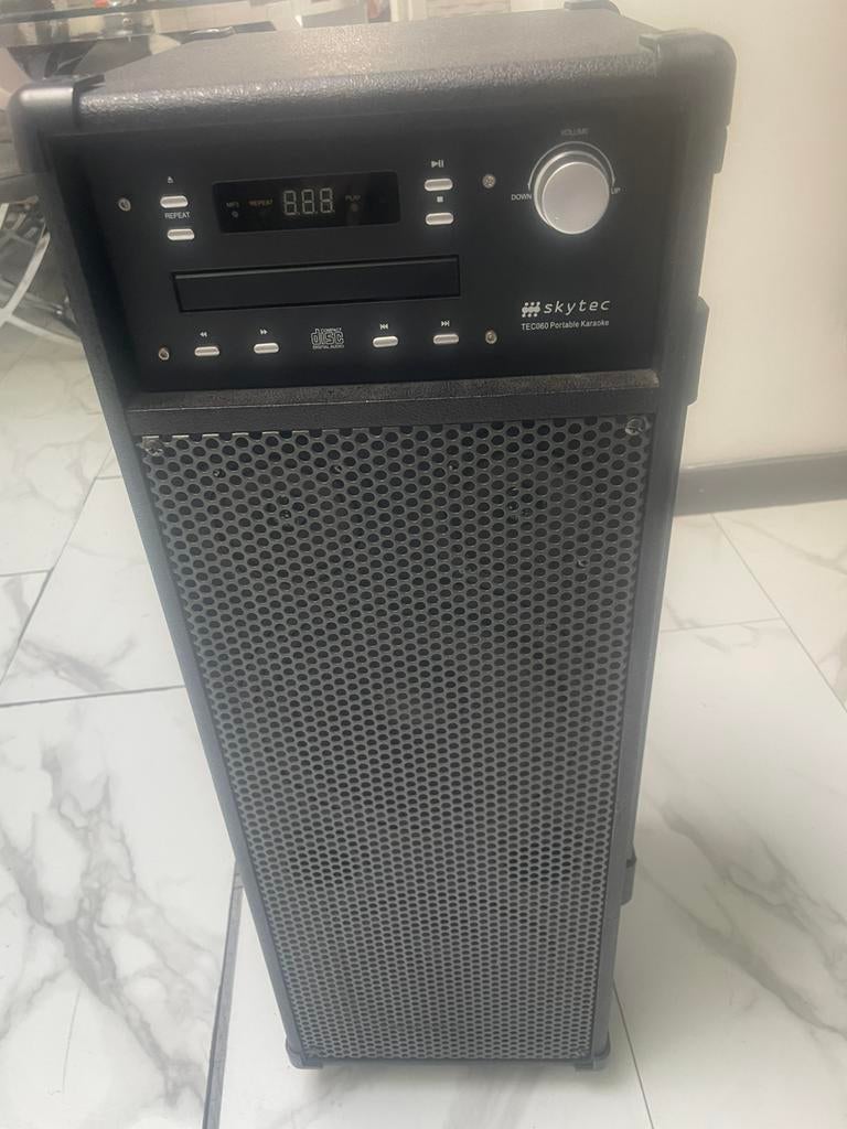 Skytec speakers cd, Ophalen, Zo goed als nieuw