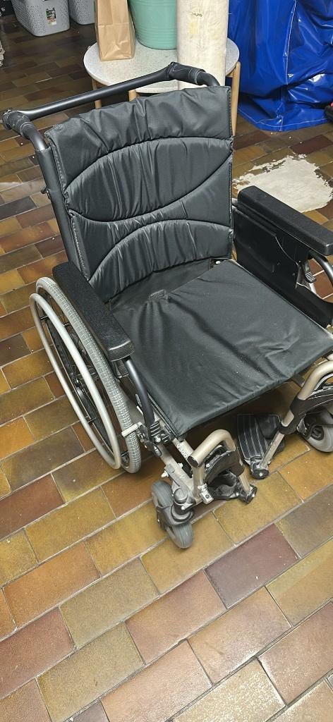 Vermeiren Rolstoel v300 (niet plooibaar), Divers, Chaises roulantes, Enlèvement, Comme neuf, Fauteuil roulant à pousser