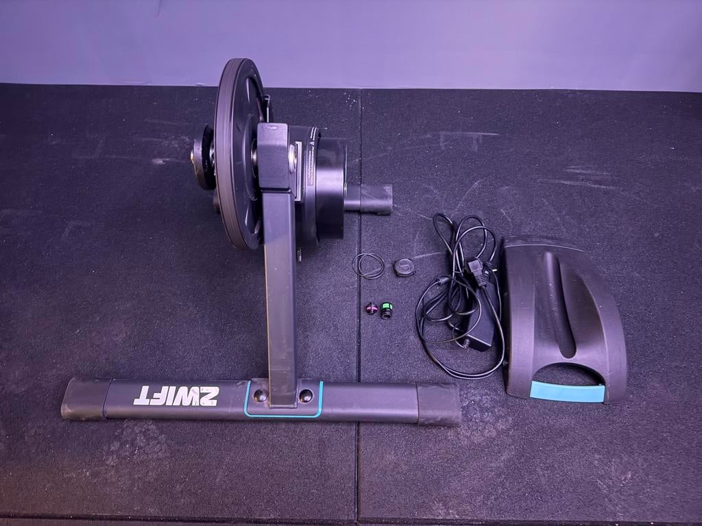 Zwift hub one fietstrainer, Ophalen, Zo goed als nieuw