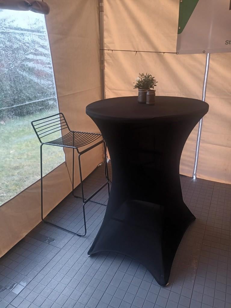 Statafel te huur, Ophalen, Gebruikt