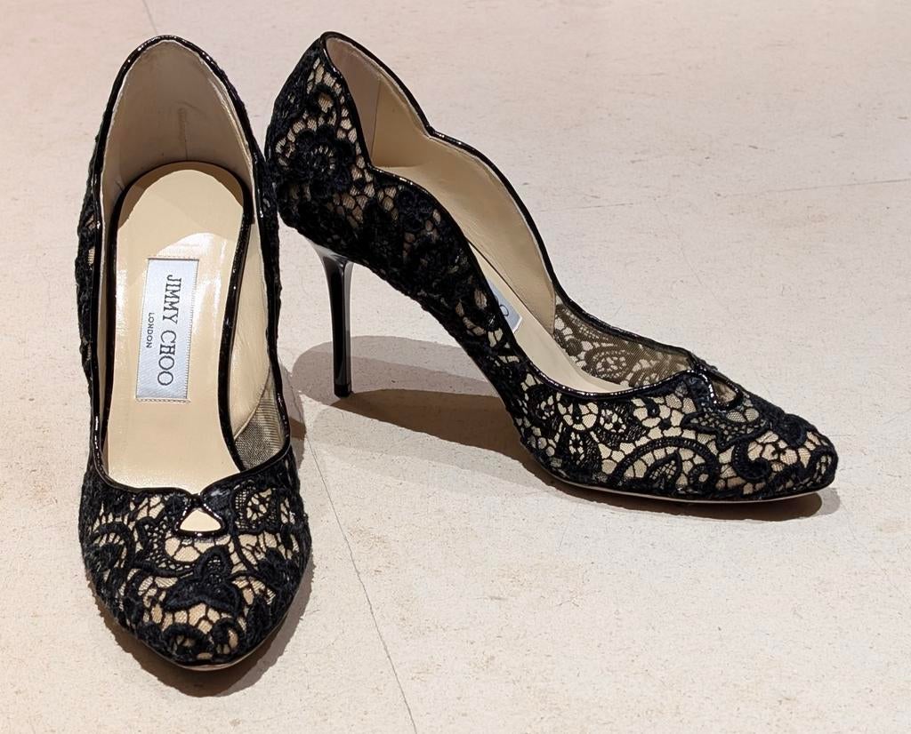 Jimmy Choo pumps met veters, Kleding | Dames, Schoenen, Zo goed als nieuw, Pumps, Ophalen of Verzenden