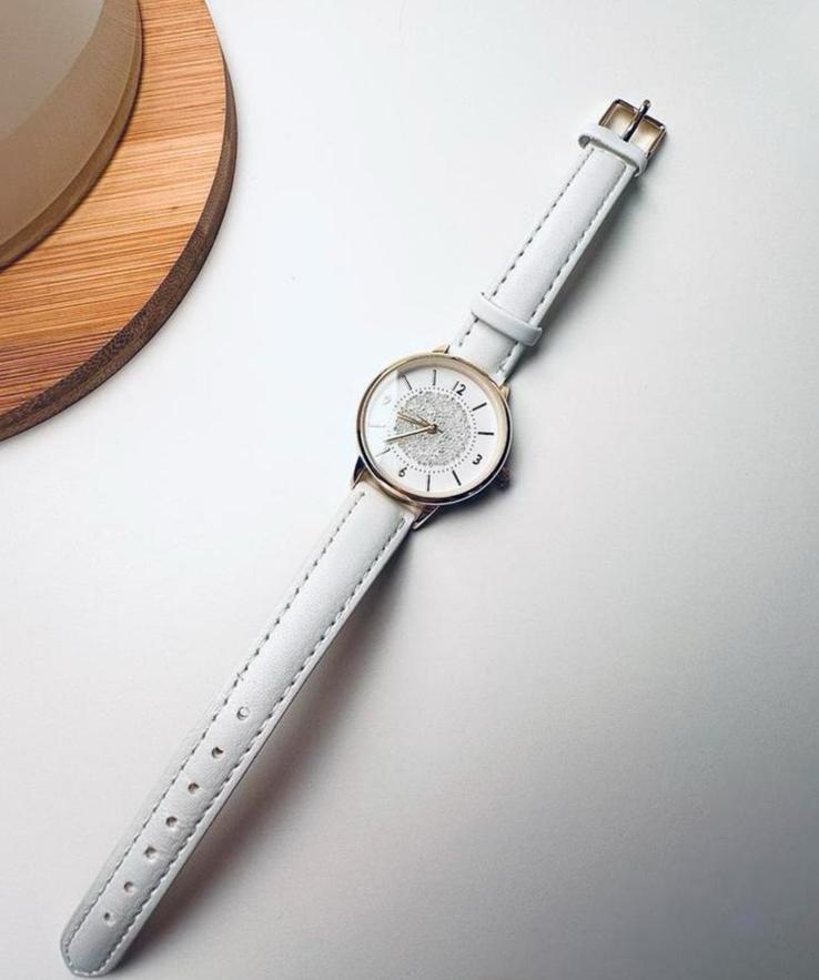 Montre femme avec Cristaux de Swarovski Neuve, Autres marques, Enlèvement, Avec strass, Synthétique