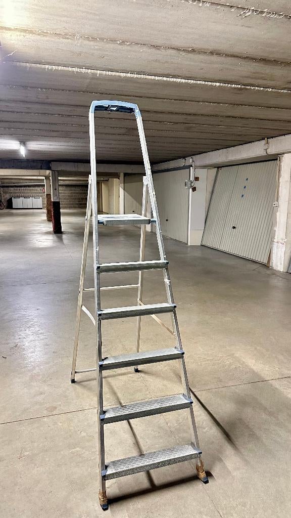 HUISHOUDLADDER :HOOGTE 2 METER, Ophalen, Gebruikt, Ladder