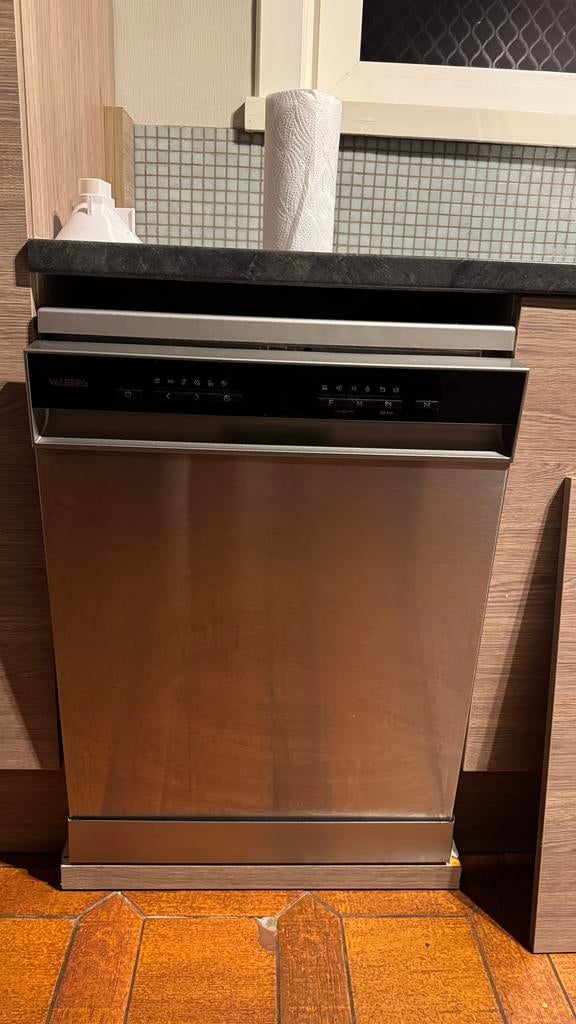 Lave-vaisselle VALBERG, Elektronische apparatuur, Vaatwasmachines, Ophalen, Minder dan 85 cm, Tussenbouw, Zo goed als nieuw
