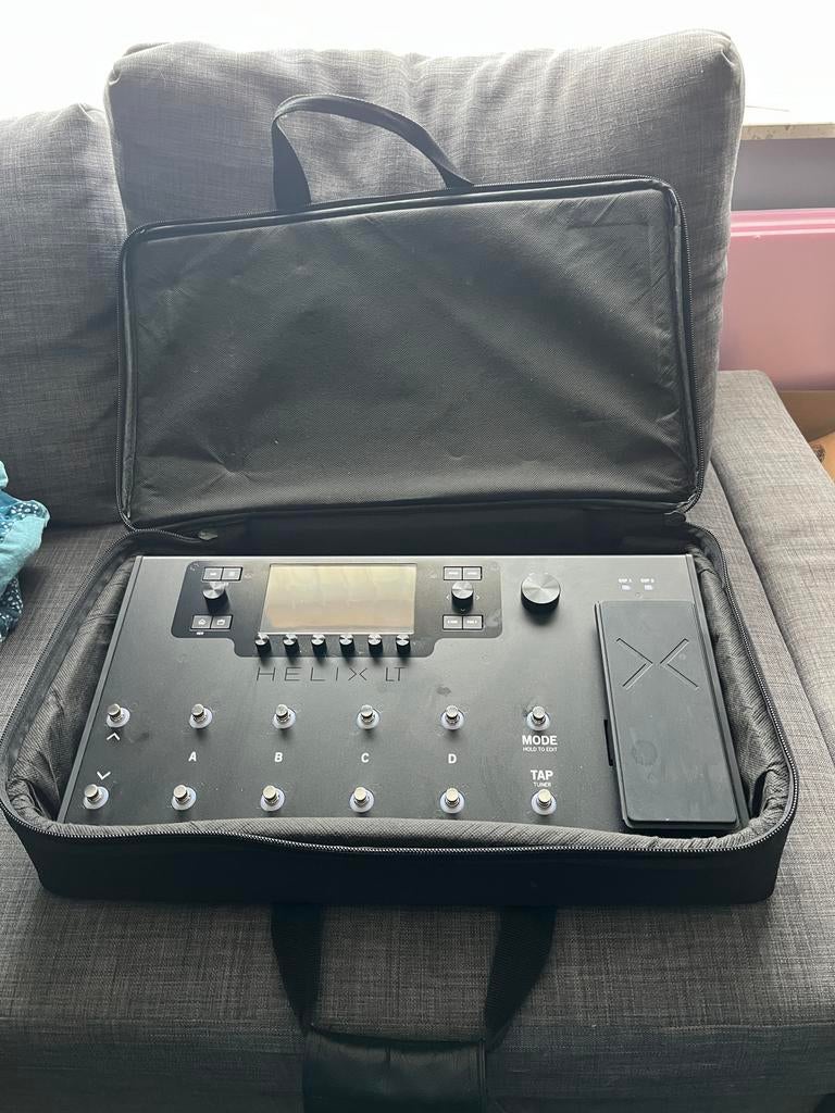 Line 6 Helix LT Effectenpedaal + Gigbag, Muziek en Instrumenten, Ophalen, Zo goed als nieuw