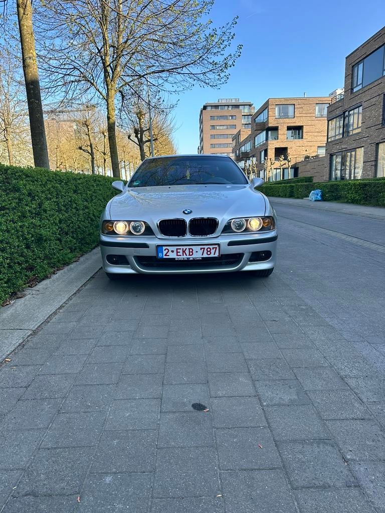 Bmw 525i, Auto's, BMW, Particulier, 5 Reeks, ABS, Airbags, Airconditioning, Alarm, Android Auto, Apple Carplay, Bluetooth, Centrale vergrendeling