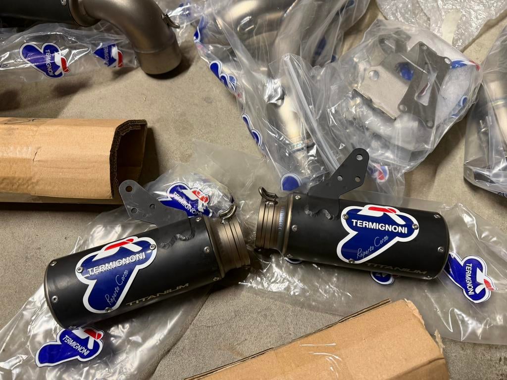 Termignoni reparto corse ducati v2 955 streetfighter panigal, Motos, Pièces | Ducati, Enlèvement, Neuf