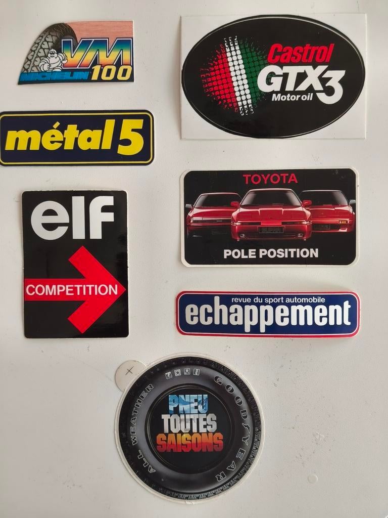 Un lot de 7 autocollants voiture vintages et collectors, Envoi