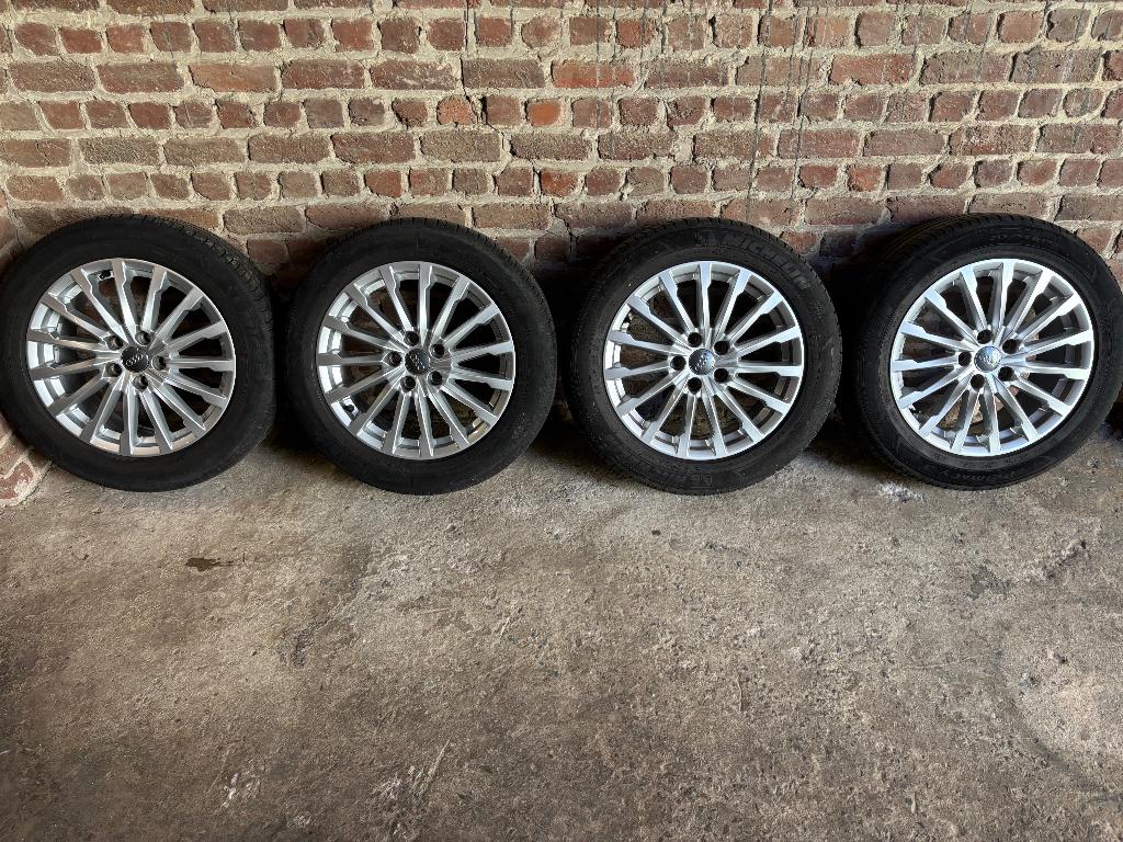 Audi Q2 alu velgen met zomerband, Auto-onderdelen, Banden en Velgen, Ophalen, Banden en Velgen, 17 inch, Personenwagen