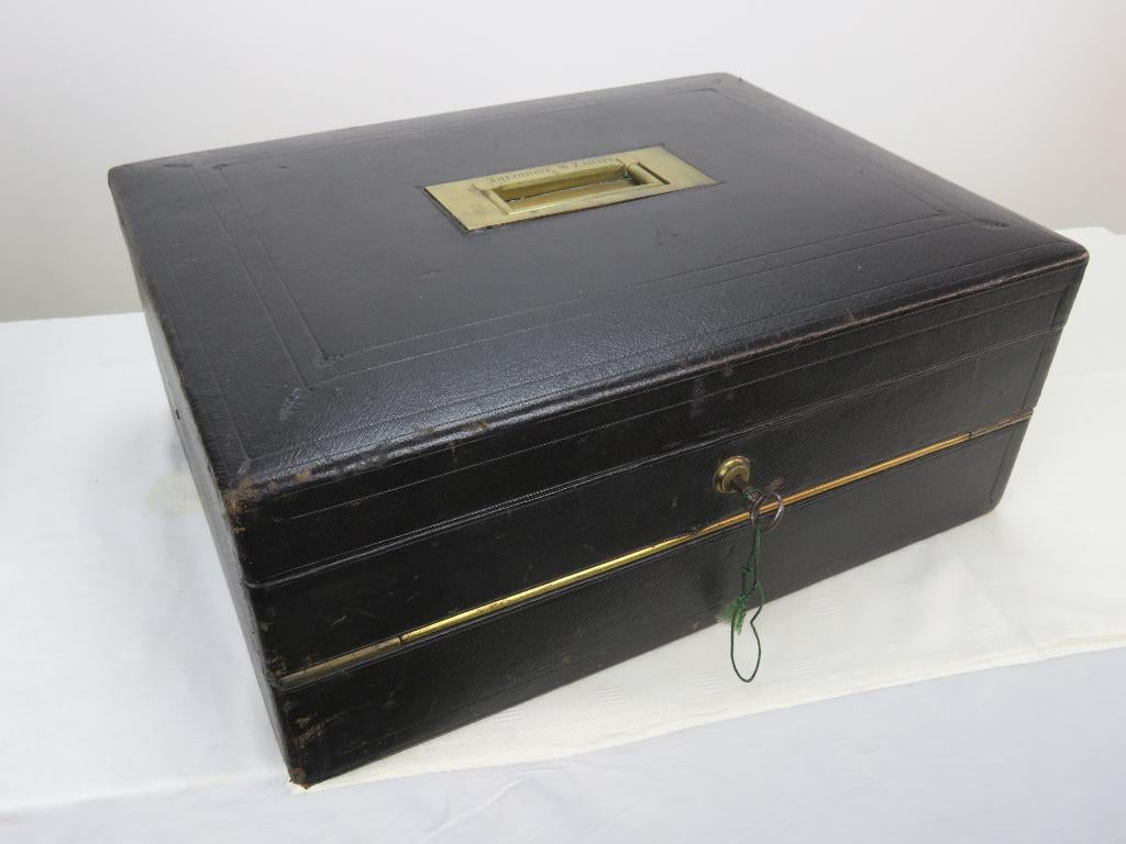 luxe schrijfkist made by LUND London, Ophalen