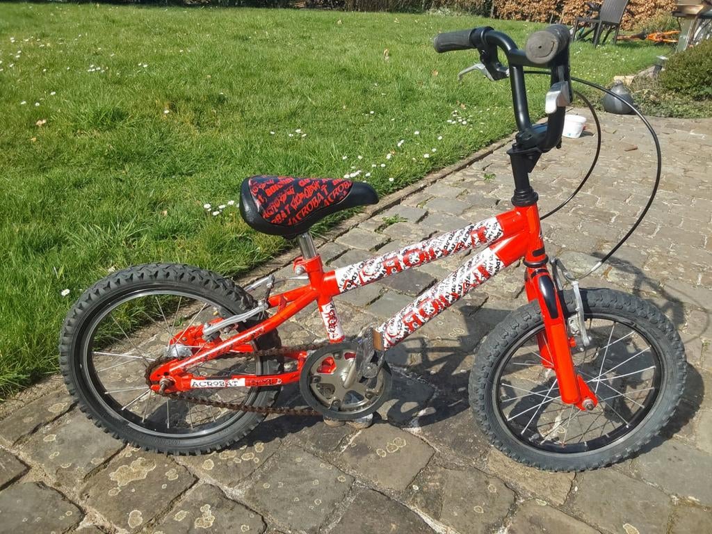 Vélo Garçon 16 pouces dès 3ans à 5ans EN SUPER ÉTAT, Enlèvement