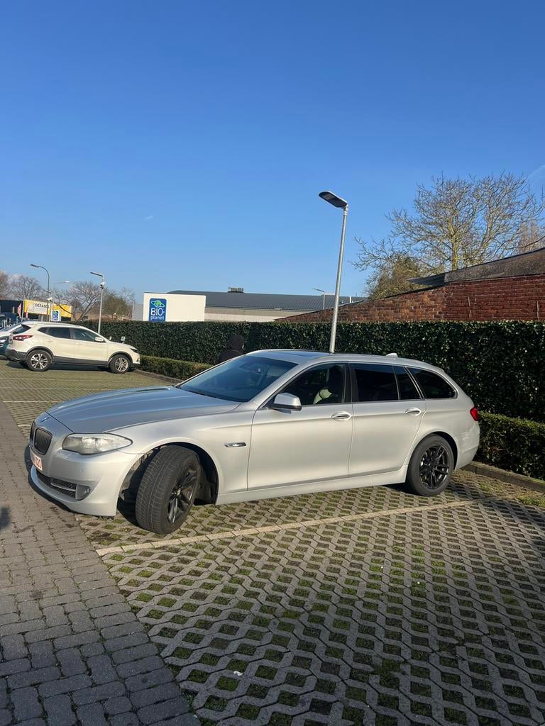 Bmw 520d, Auto's, BMW, Particulier, 5 Reeks, Cruise Control, Diesel, Euro 5, Break, 5 deurs, Automaat, Zilver of Grijs, Zwart