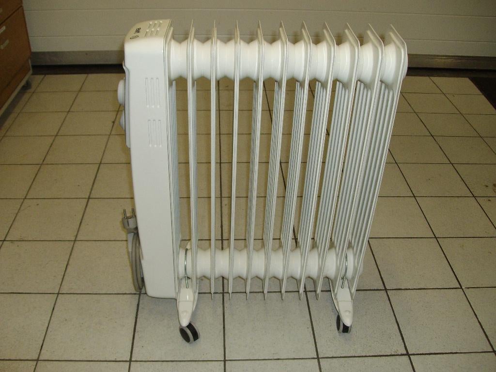 Radiateur à huile EWT 2500 W, Bricolage & Construction, Chauffage & Radiateurs, Comme neuf, Radiateur, 800 watts ou plus, 30 à 80 cm