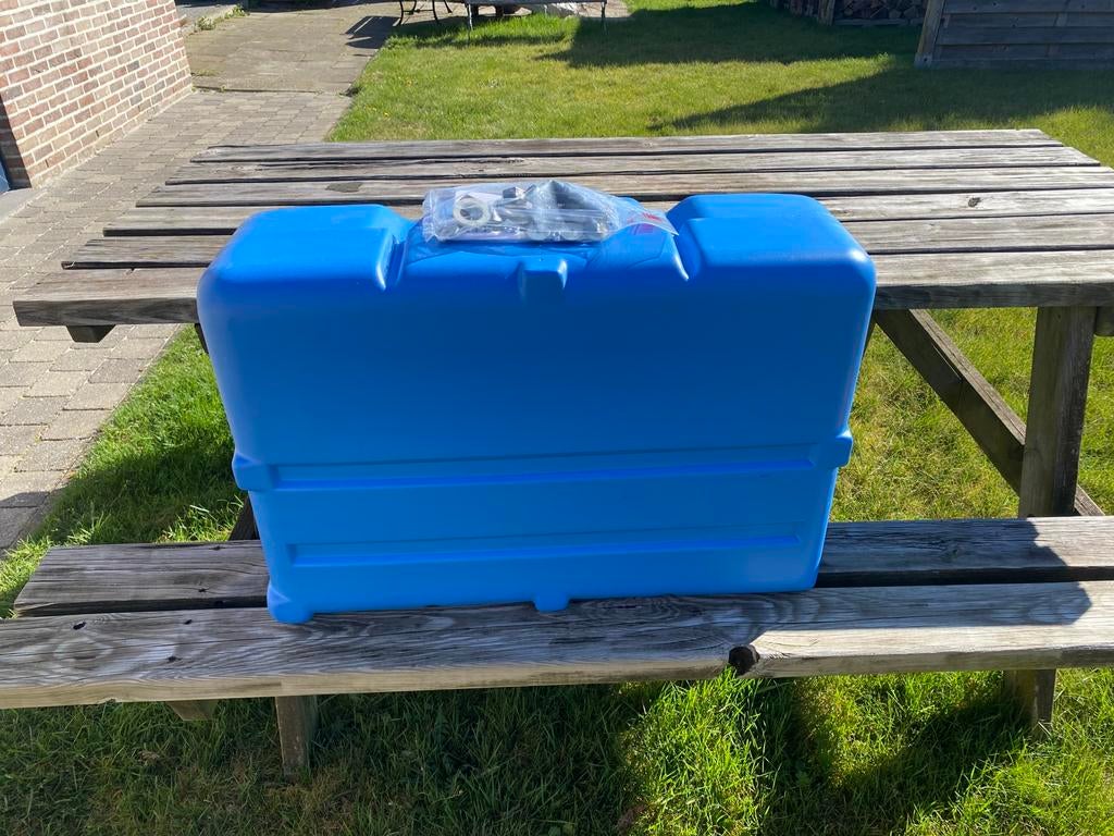 Watertank fiamma 70 liter. Nieuw, Ophalen