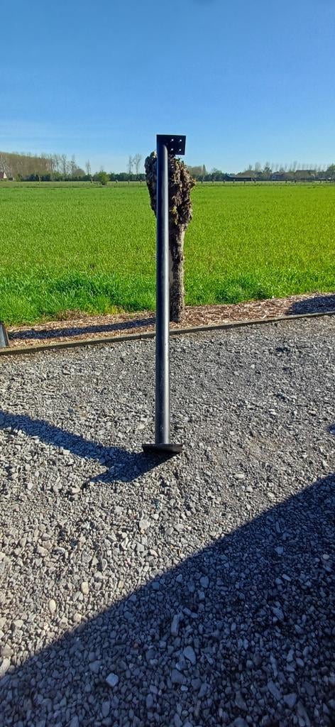 3 metalen kolommen zwart gepoederlakt lengte2m57, Bricolage & Construction, Quincaillerie & Fixations, Enlèvement