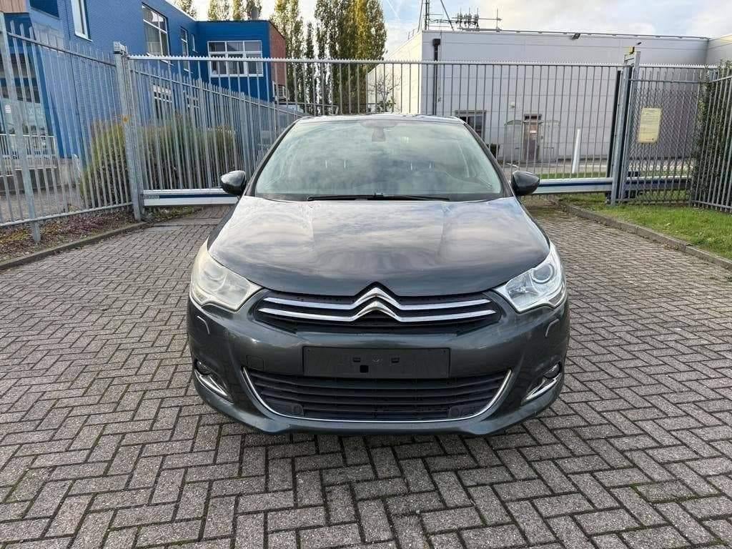 CITROËN C4 EXCLUSIVE/1.6 ESSENCE/CLIMATISATION/LEX OK, Autos, Citroën, 1370 kg, Entreprise, Boîte manuelle, Noir