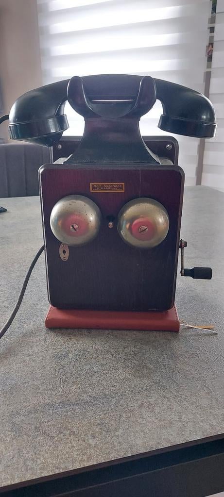 Téléphone de 1946, Antiquités & Art, Curiosités & Brocante, Enlèvement ou Envoi