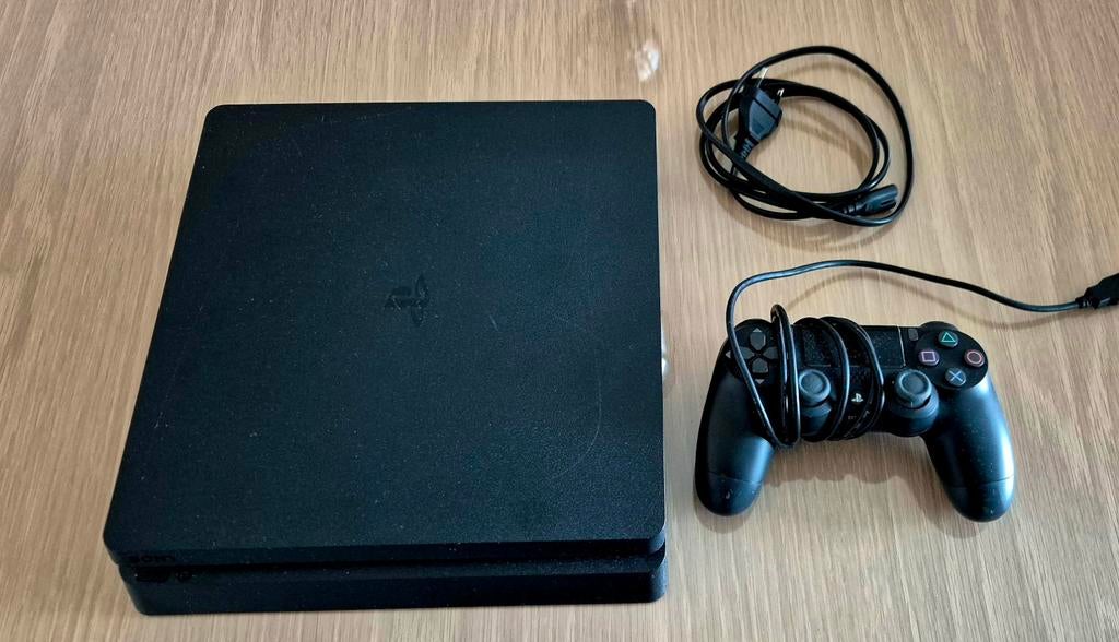 Playstation 4 Slim, Avec 1 manette, Comme neuf, Enlèvement, 1 TB