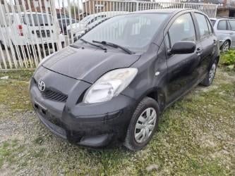 TOYOTA YARIS 1.0, Auto's, Voorwielaandrijving, Stof, Zwart, Zwart