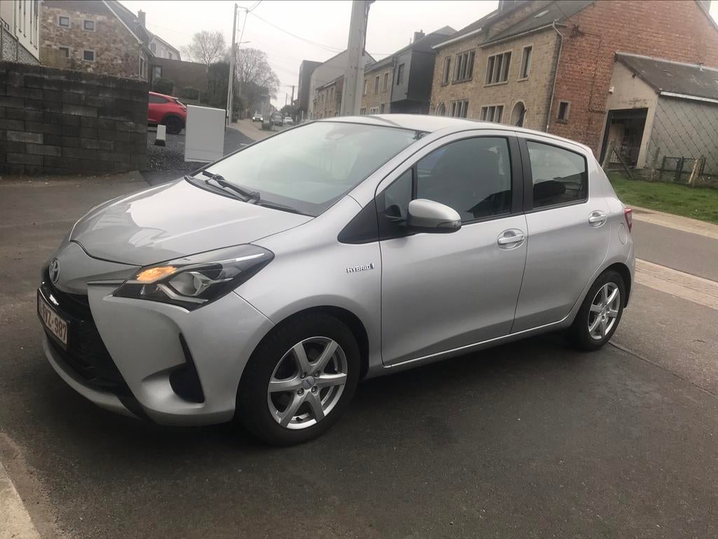 Toyota Yaris 1.5i. Hybrid. Euro 6C, Autos, Toyota, Argent ou Gris, Achat, Automatique, Particulier