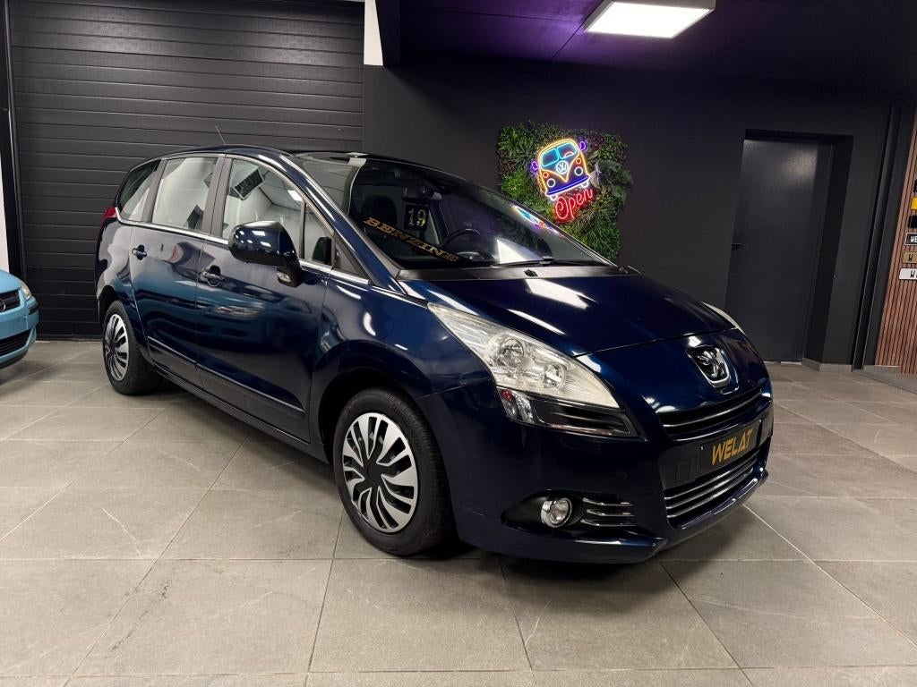PEUGEOT 5008 BENZINE *7* ZETEL 1.6 MOTOR, Bluetooth, Euro 5, Zwart, 120 kW