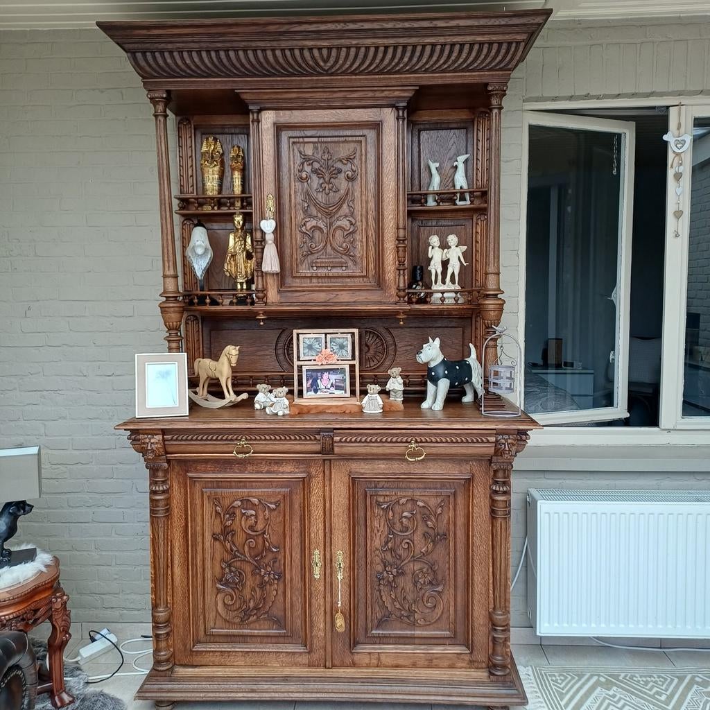 Antiek kast mechelse., Ophalen