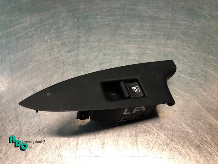 Elektrisch Raam Schakelaar van een Alfa Romeo Giulietta (Giu, Gebruikt, -, -, Ophalen of Verzenden