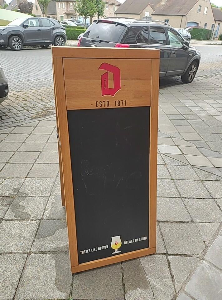 À vendre : Duvel bord 80€, Enlèvement, Duvel