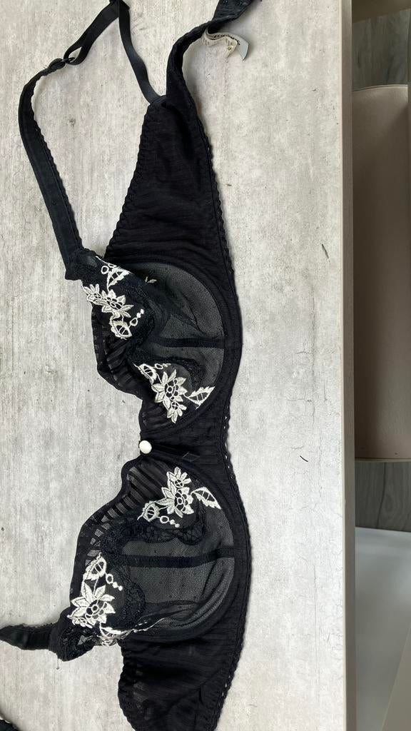 Soutien-gorge Luxe Aubade Paris 80D(EU)95D(FR)36D(UK/US), Vêtements | Femmes, Enlèvement ou Envoi, Noir, Soutien-gorge