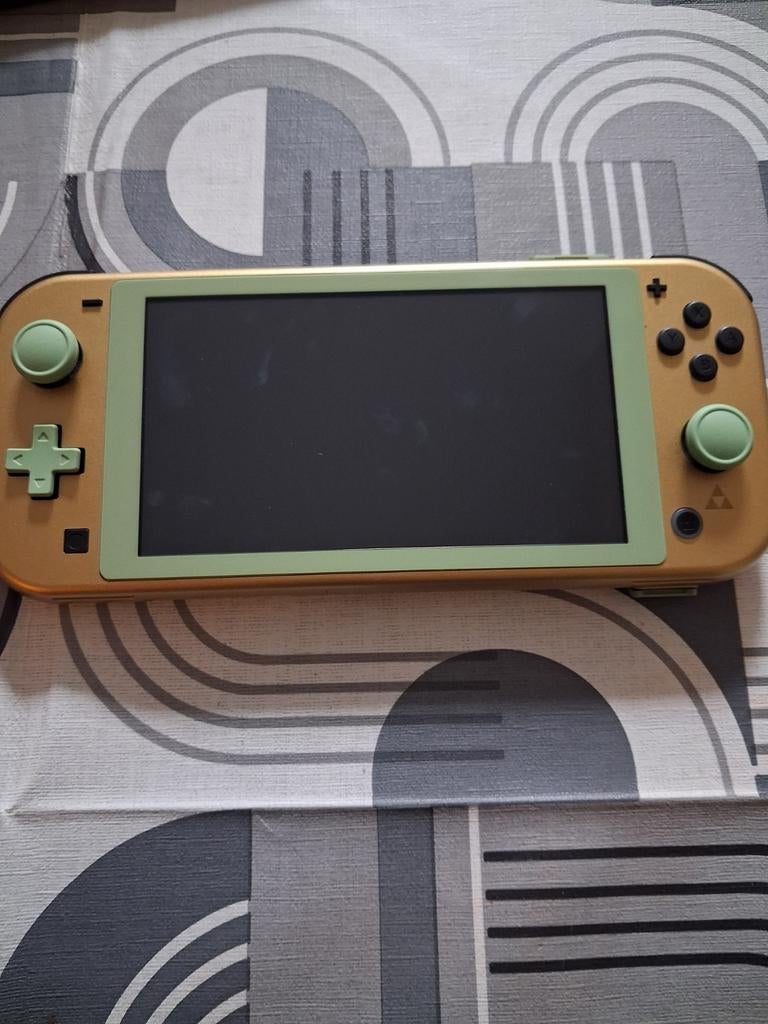 Console Switch lite édition Hyrule