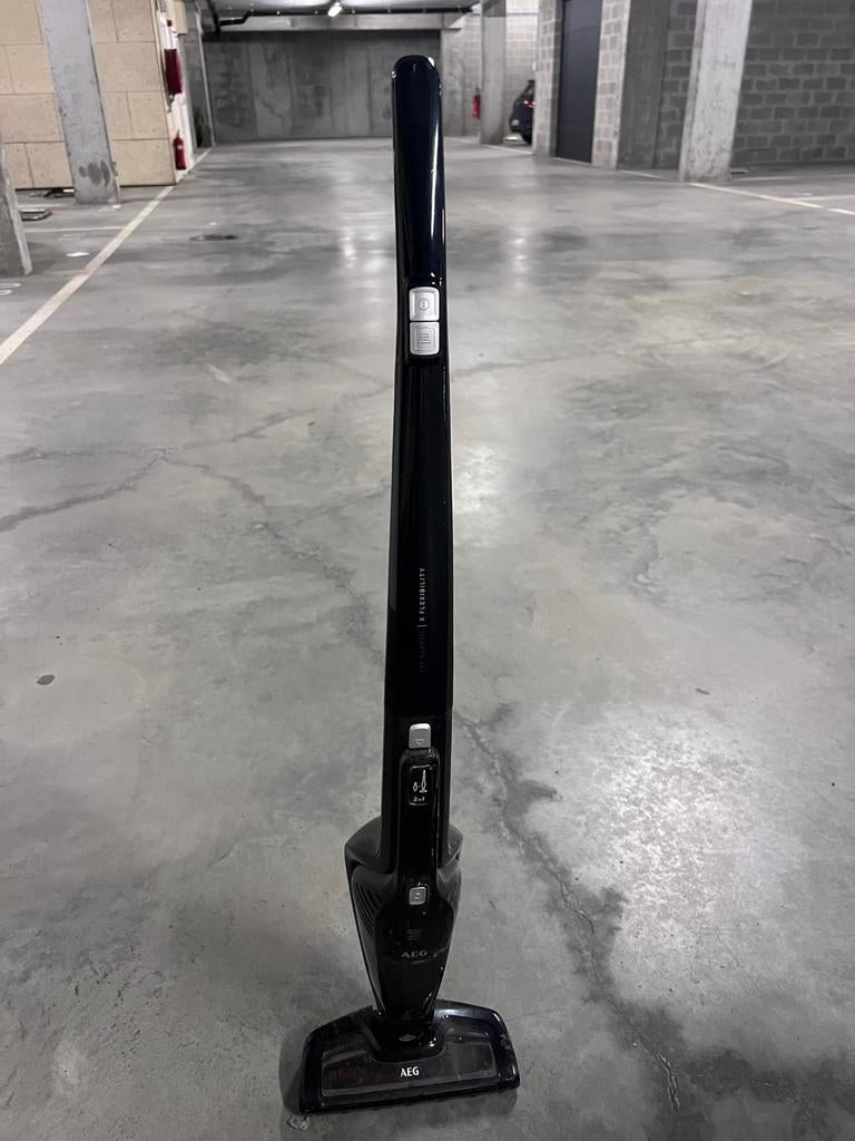 AEG steelstofzuiger 2-in-1, Elektronische apparatuur, Ophalen, Stofzuiger