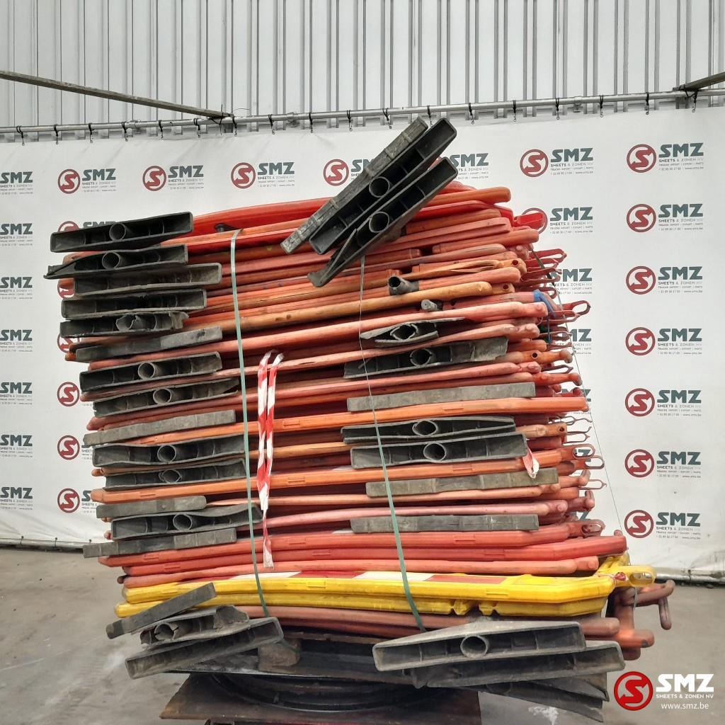 Occ beaucoup de panneaux de signalisation divers, Utilisé, Autres marques, Autres pièces automobiles