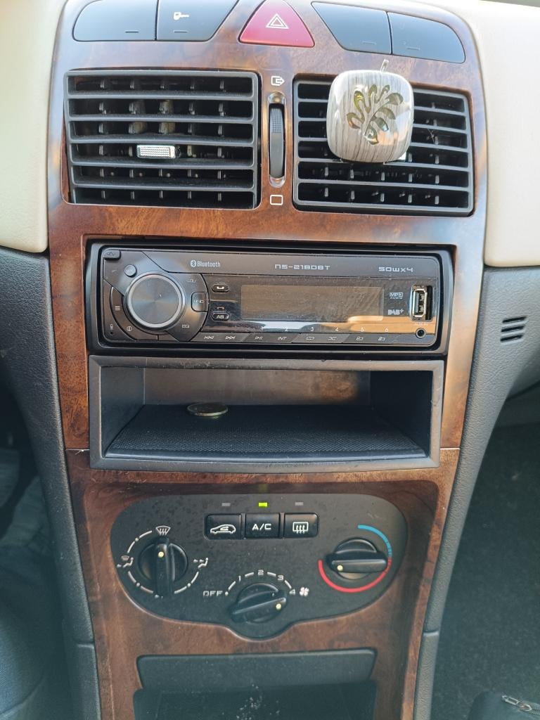 Peugeot 307 1.6 Essence, Autos, Achat, Entreprise, Air conditionné, Euro 4