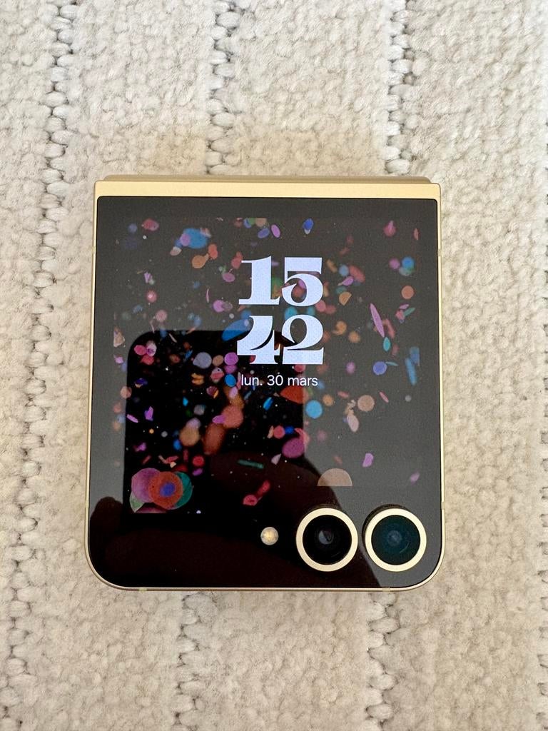 Samsung Galaxy Z Flip 6, Telecommunicatie, Mobiele telefoons | Samsung, Ophalen, Zo goed als nieuw