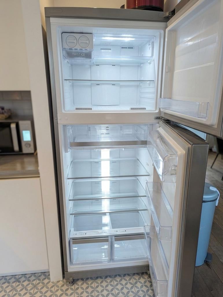 Whirlpool W9172T koel-vriescombinatie (Full No Frost), Congélateur, Classe énergétique A ou plus économe, 160 cm ou plus, Enlèvement