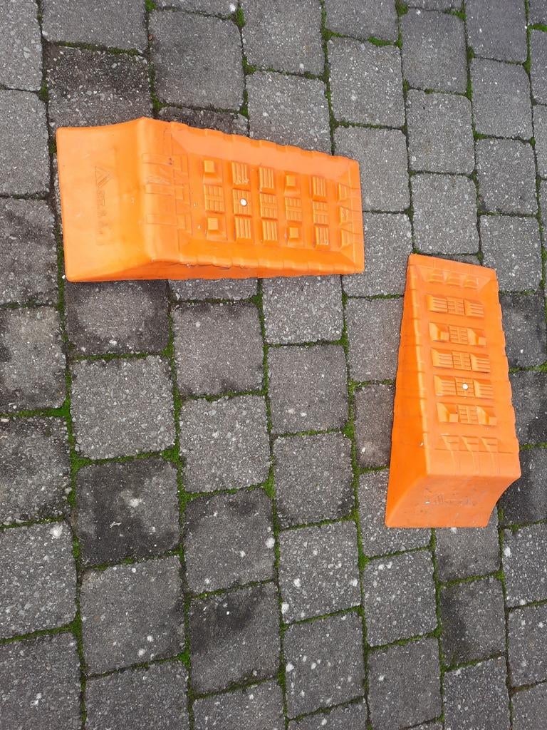 Wielkeggen, Caravans en Kamperen, Ophalen