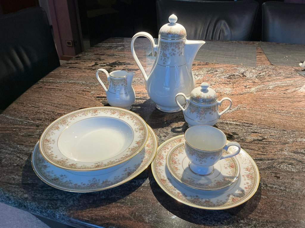 Compleet servies Noritake, Ophalen