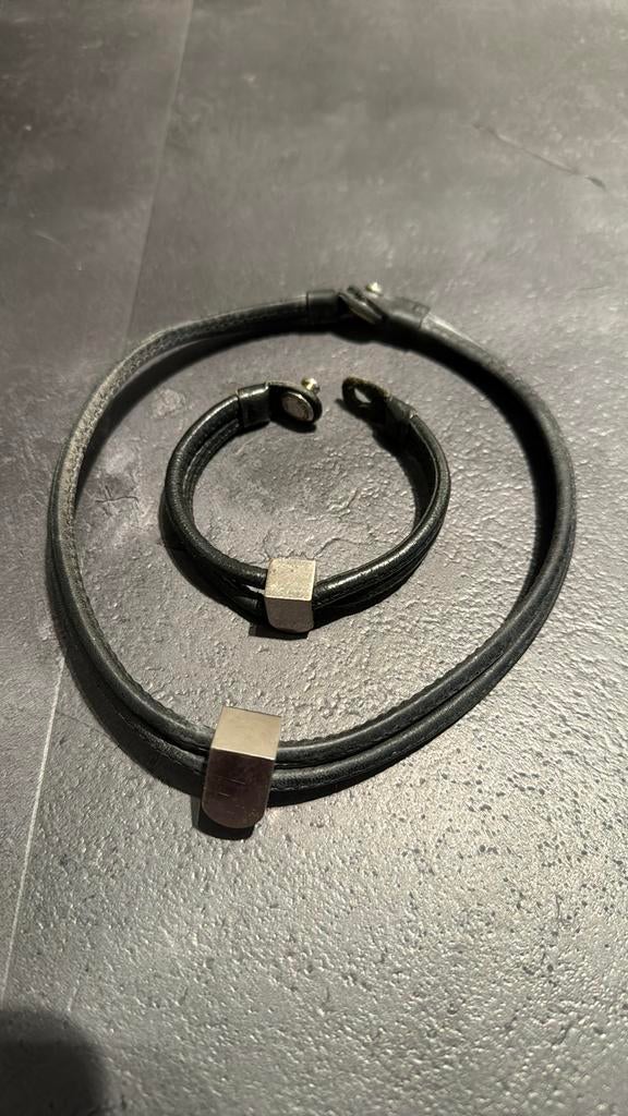 Delvaux parure cuir noir, Utilisé, Noir, Cuir