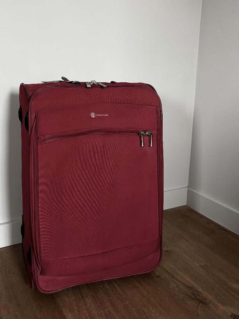 Étui de voyage Carlton, valise à roulettes, rouge, tissu, Bijoux, Sacs & Beauté, 35 à 45 cm, Roulettes, Enlèvement, Utilisé