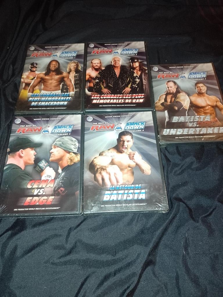 A vendre lot de 5 DVD collection Catch Raw et Smack Down, CD & DVD, DVD | Sport & Fitness, Neuf, dans son emballage, Autres types
