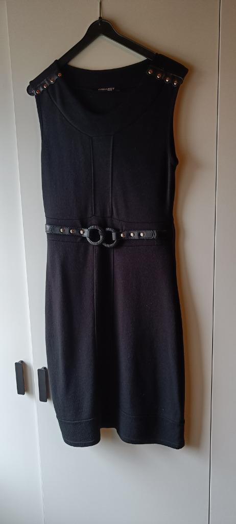 Zwart kleedje zonder mouwen, Zwart, Zo goed als nieuw, Boven de knie, Ophalen